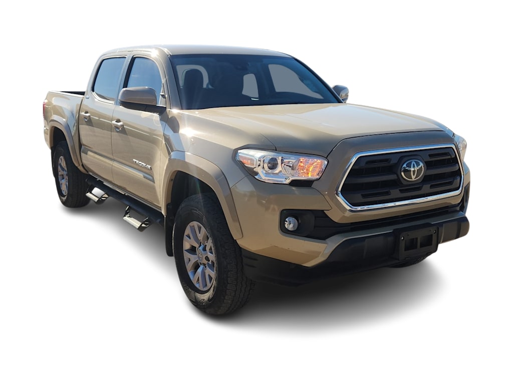 Thumbnail: 2019 Toyota Tacoma - 18