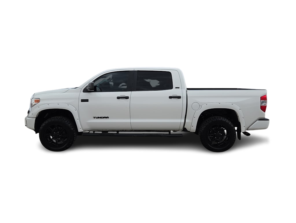Thumbnail: 2017 Toyota Tundra - 3