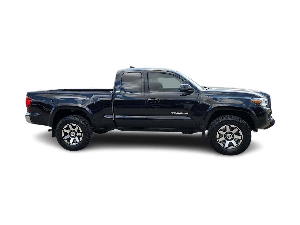 Thumbnail: 2018 Toyota Tacoma - 21