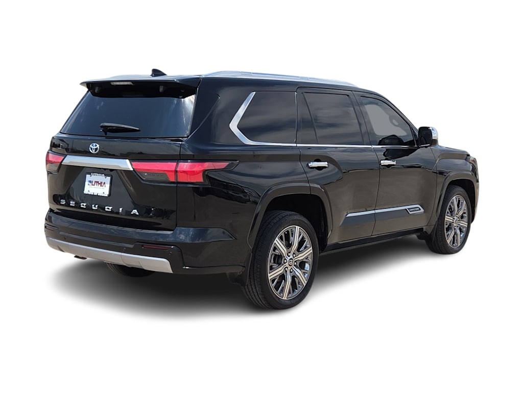 Thumbnail: 2023 Toyota Sequoia - 20