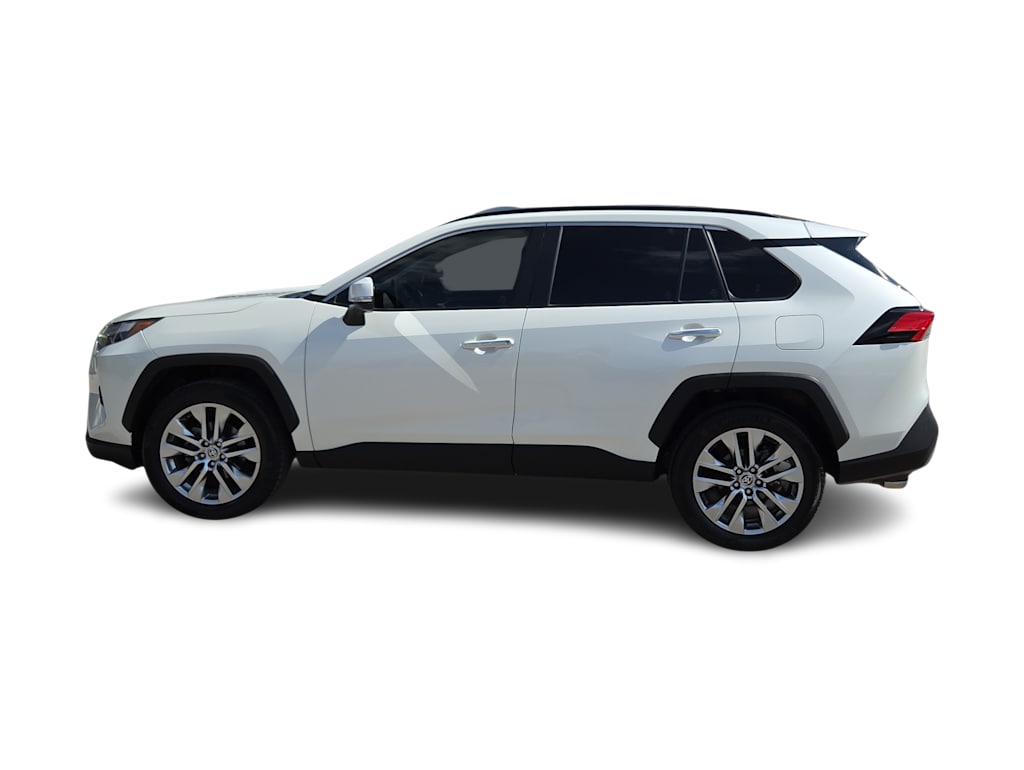 Thumbnail: 2022 Toyota RAV4 - 3