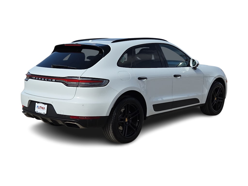 Thumbnail: 2020 Porsche Macan - 20