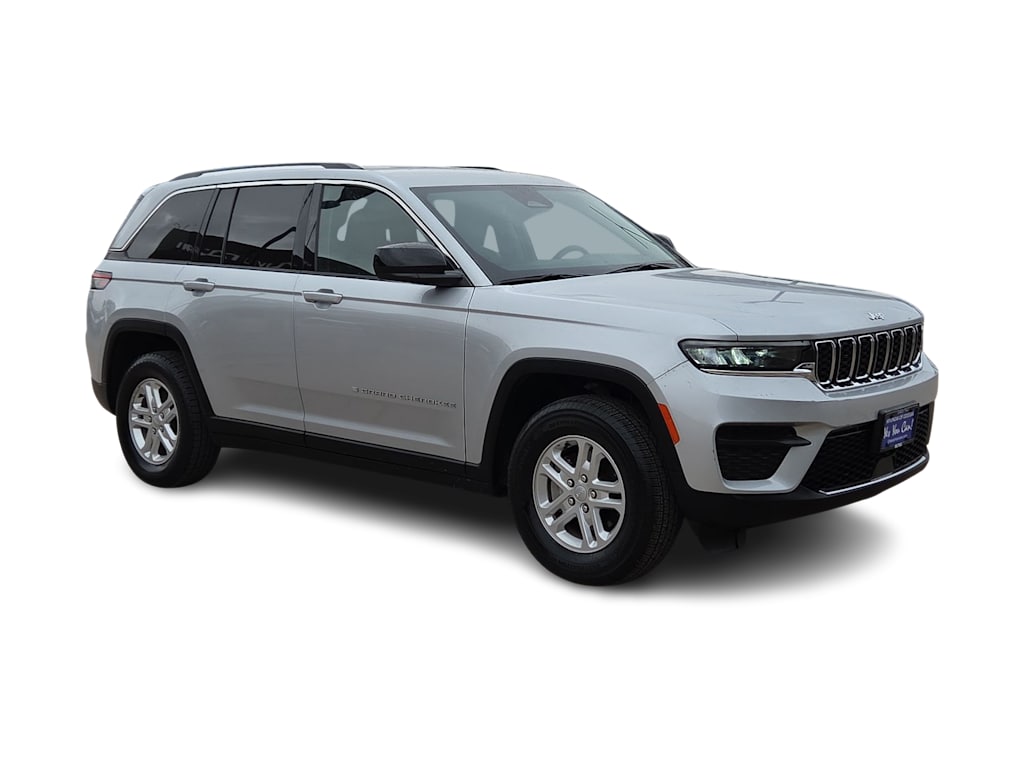 Thumbnail: 2024 Jeep Grand Cherokee - 17