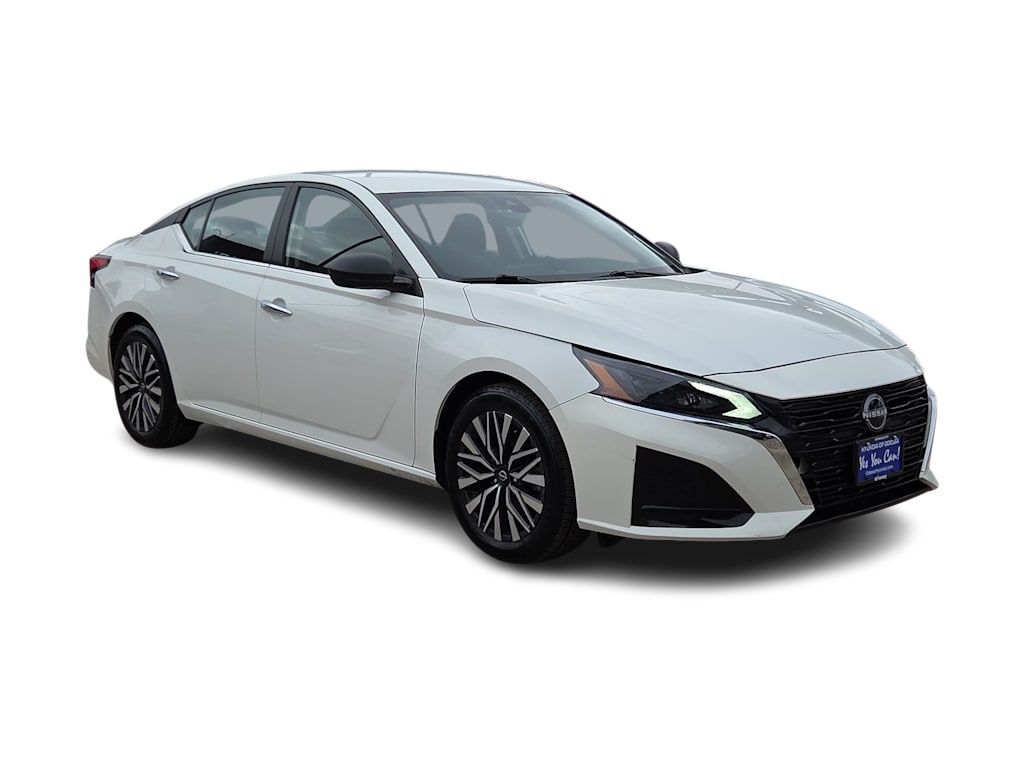 Thumbnail: 2024 Nissan Altima - 17