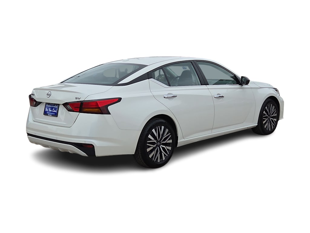 Thumbnail: 2024 Nissan Altima - 20