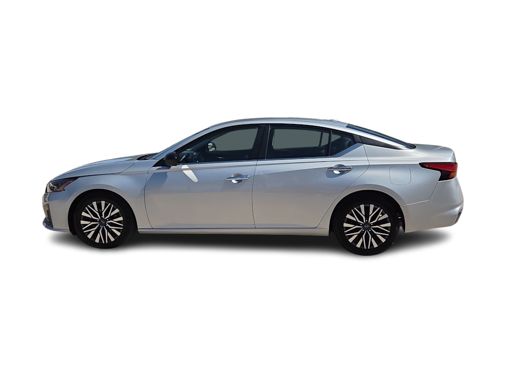 Thumbnail: 2024 Nissan Altima - 3