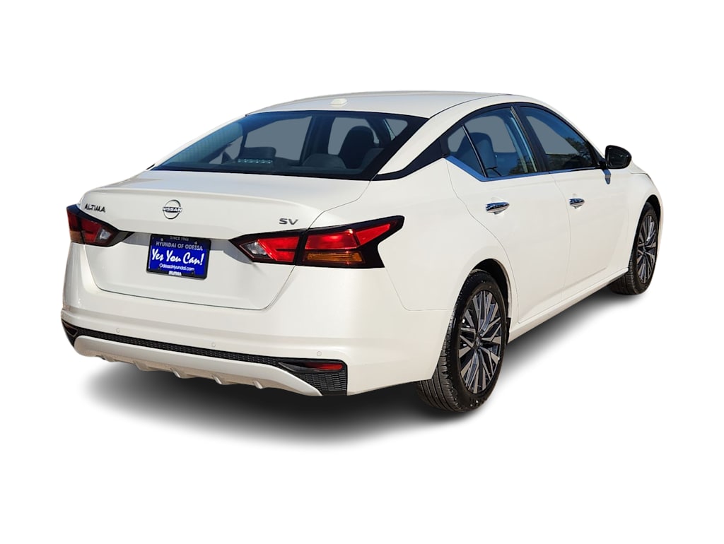 Thumbnail: 2024 Nissan Altima - 21