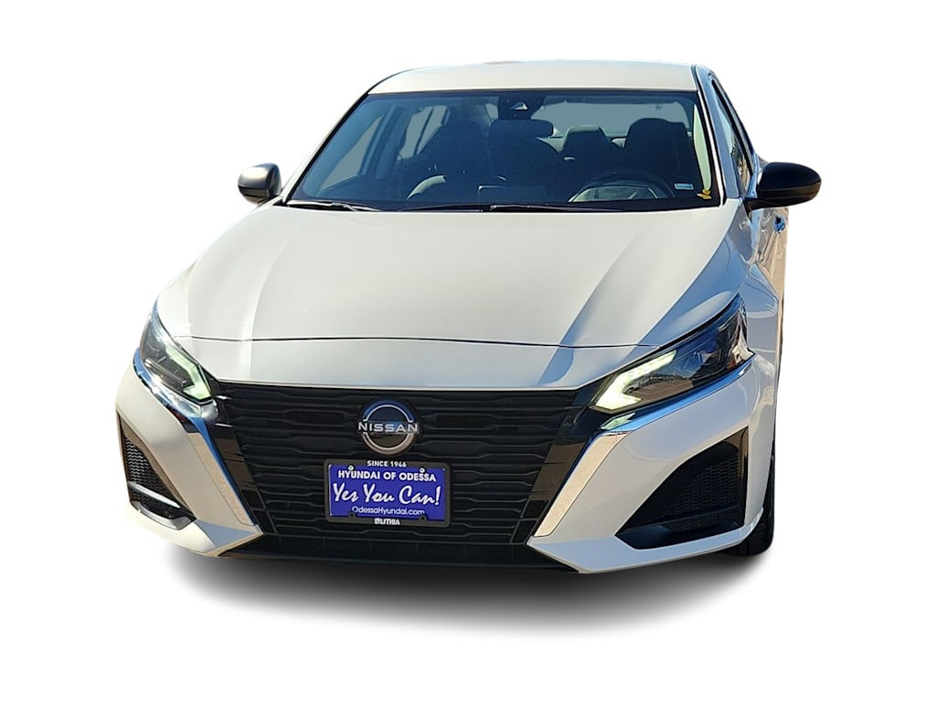 Thumbnail: 2024 Nissan Altima - 6