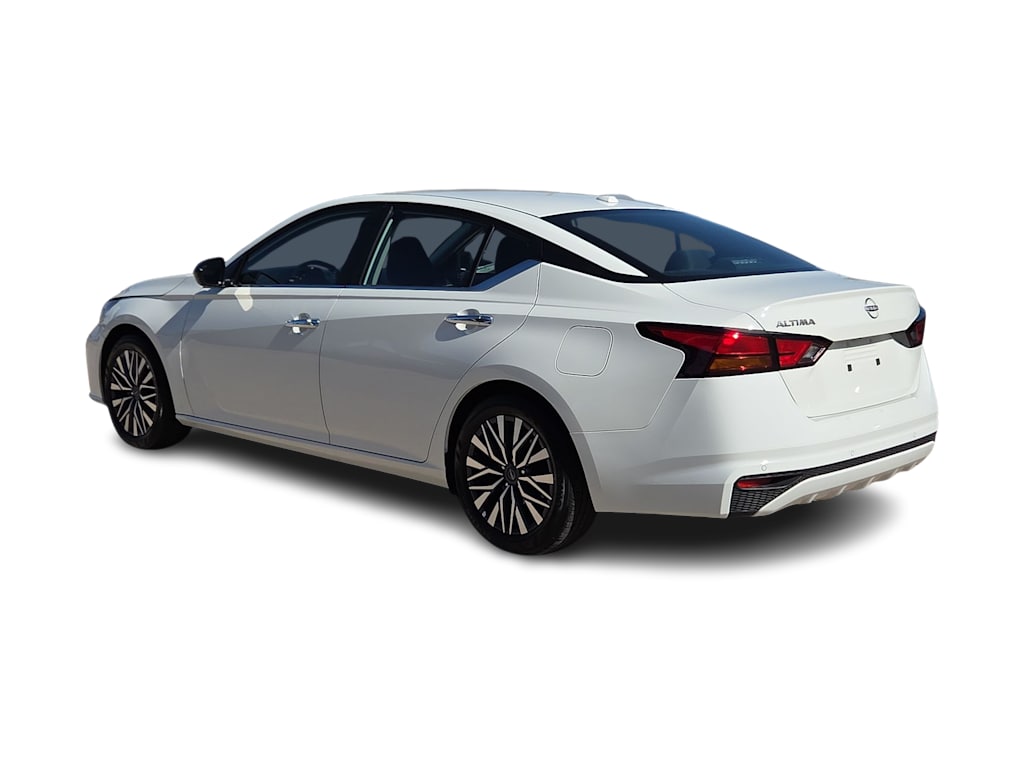Thumbnail: 2025 Nissan Altima - 4