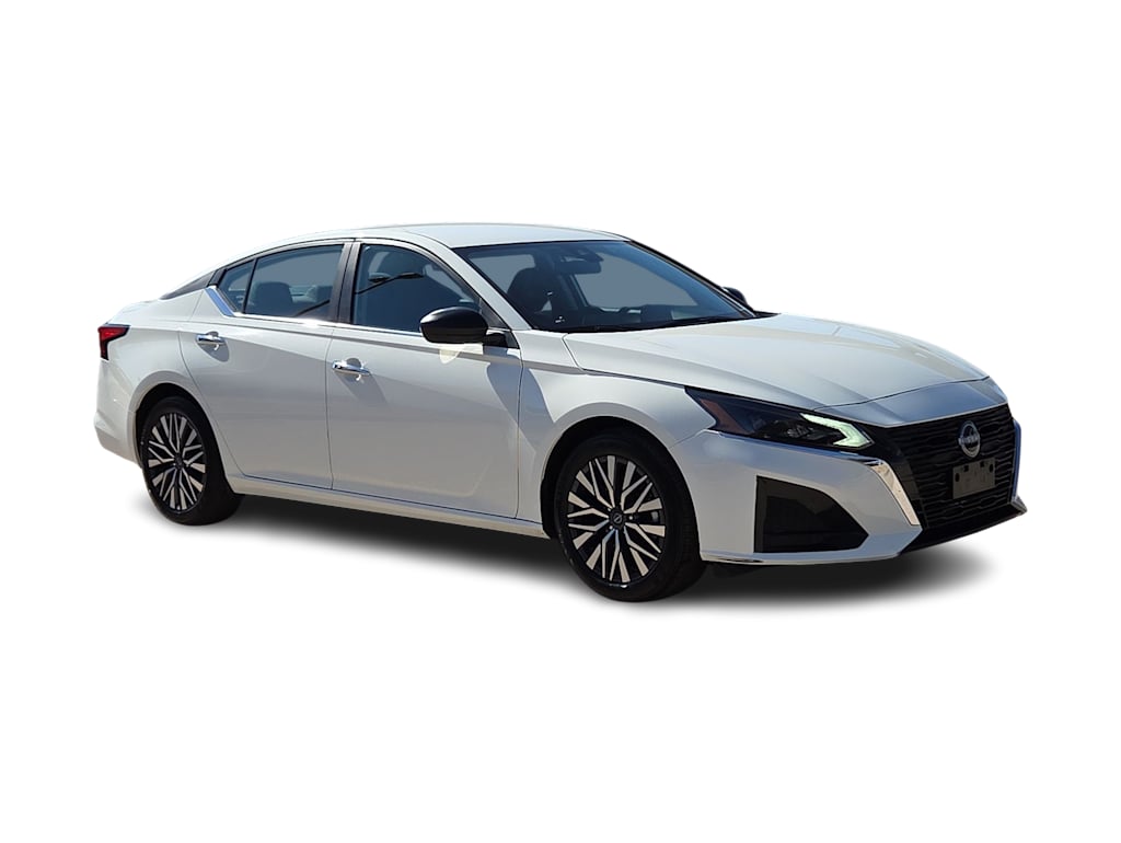Thumbnail: 2025 Nissan Altima - 16