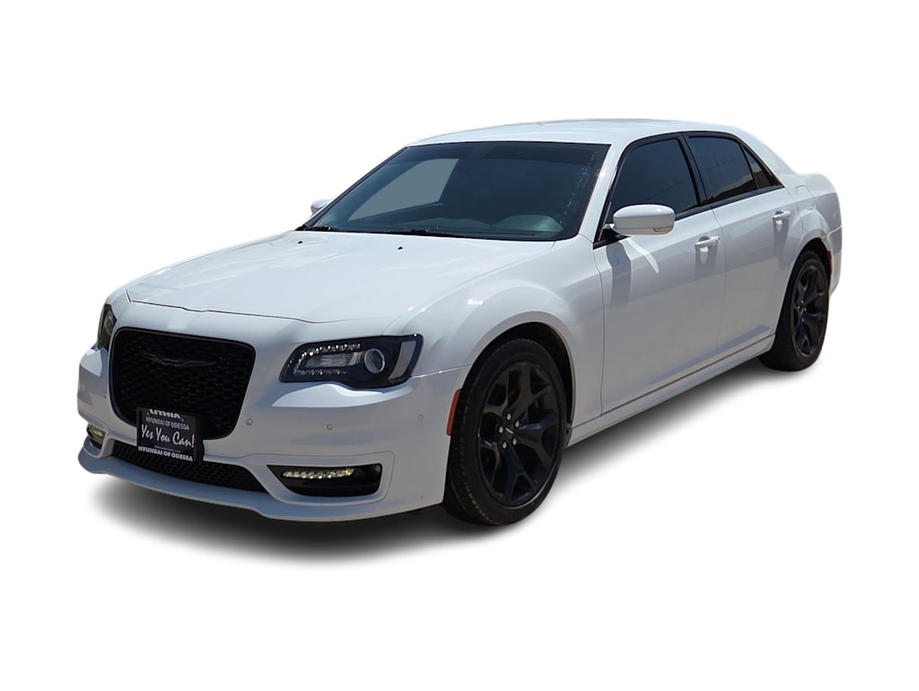 Thumbnail: 2022 Chrysler 300 - 17