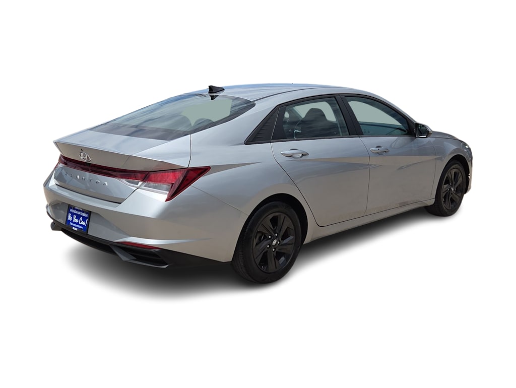 Thumbnail: 2023 Hyundai Elantra - 19
