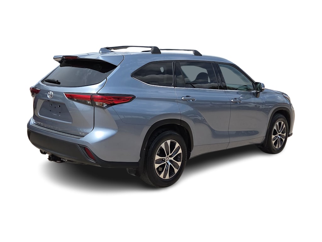 Thumbnail: 2022 Toyota Highlander - 20