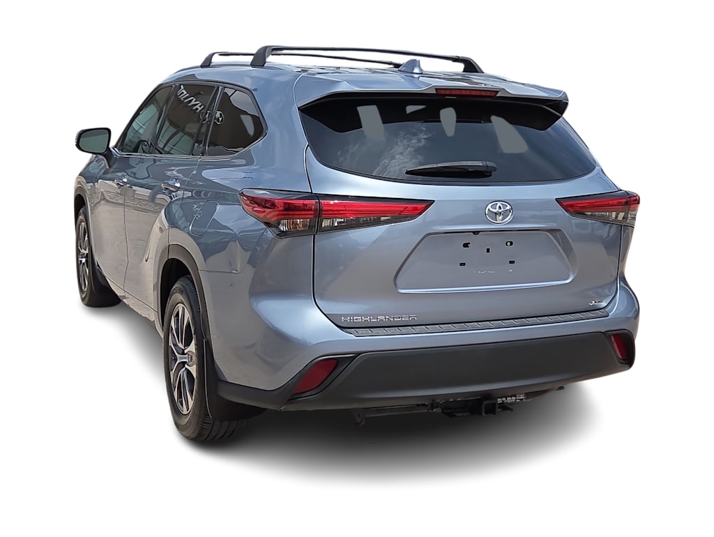 Thumbnail: 2022 Toyota Highlander - 19