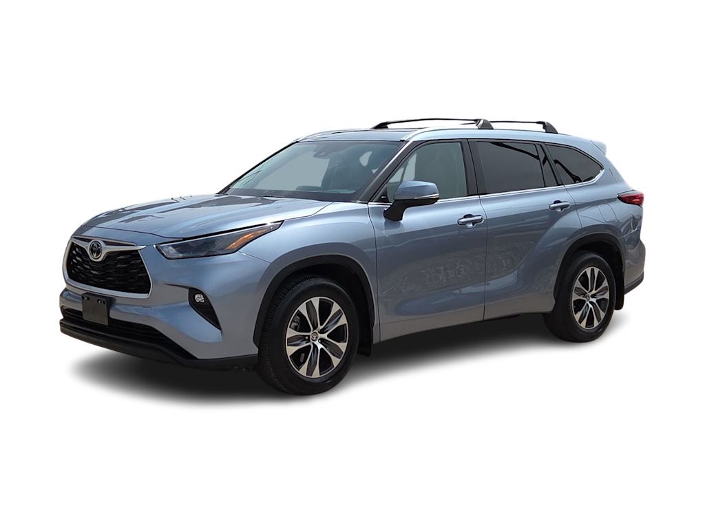 Thumbnail: 2022 Toyota Highlander - 3