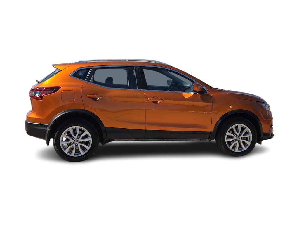 Thumbnail: 2020 Nissan Rogue Sport - 20