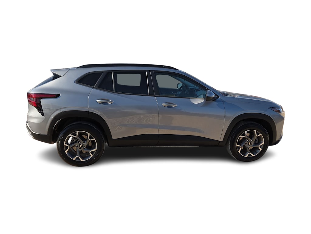 Thumbnail: 2025 Chevrolet Trax - 20