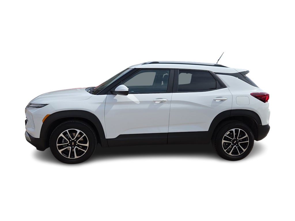 Thumbnail: 2025 Chevrolet TrailBlazer - 3