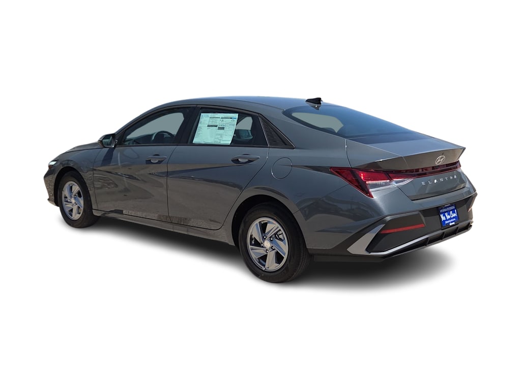 Thumbnail: 2026 Hyundai Elantra - 4