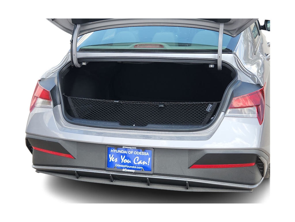 Thumbnail: 2025 Hyundai Elantra - 17