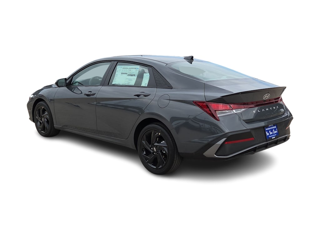 Thumbnail: 2026 Hyundai Elantra - 4