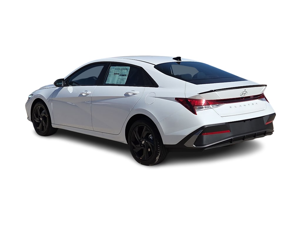 Thumbnail: 2026 Hyundai Elantra - 4