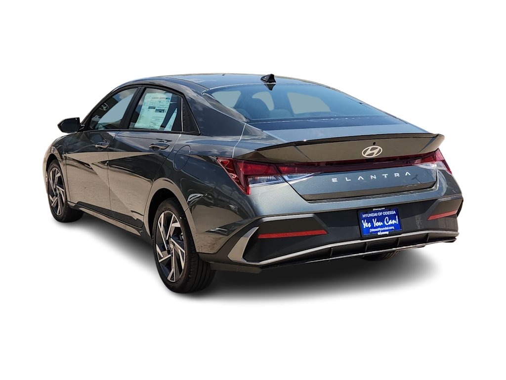 Thumbnail: 2025 Hyundai Elantra - 4