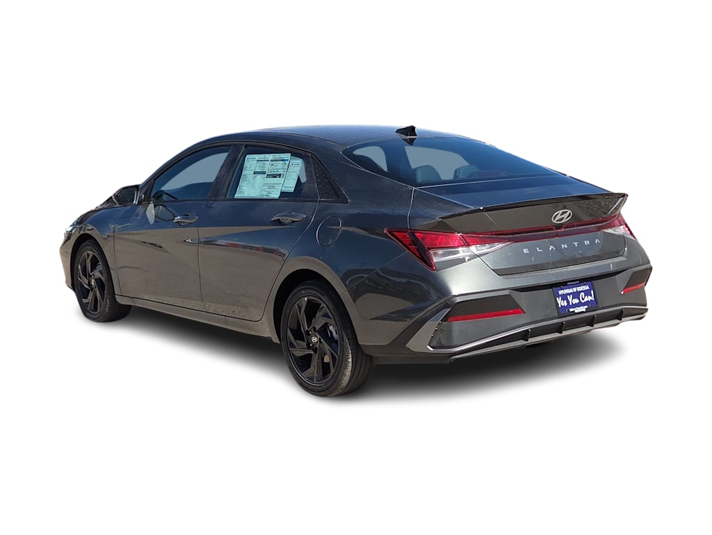 Thumbnail: 2026 Hyundai Elantra - 4