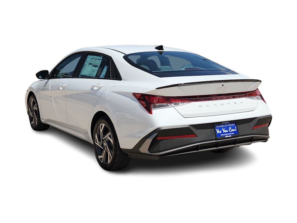 Thumbnail: 2025 Hyundai Elantra - 4