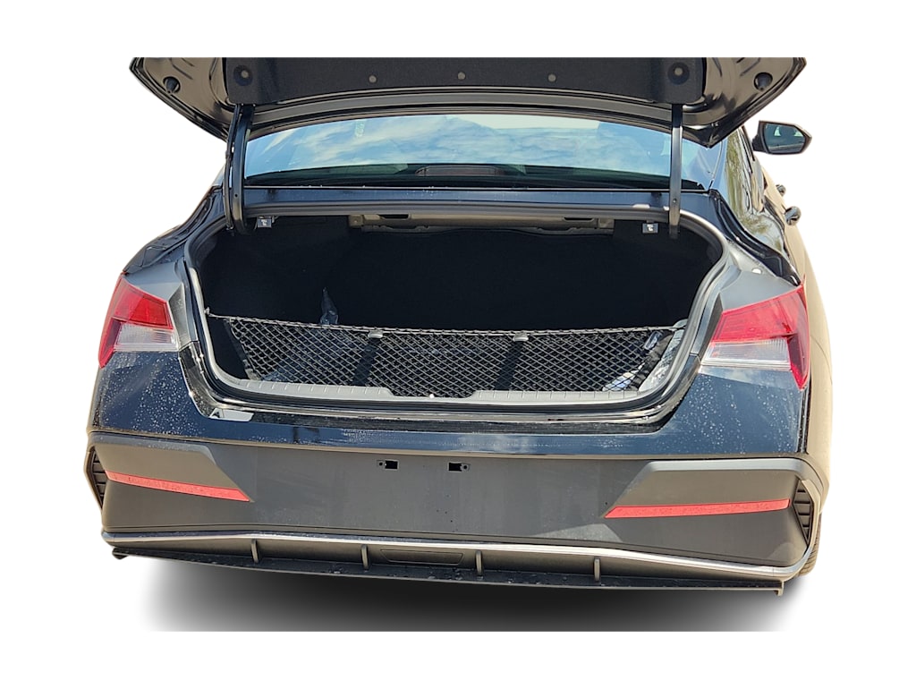 Thumbnail: 2025 Hyundai Elantra - 17