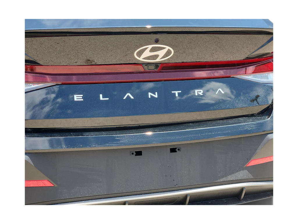 Thumbnail: 2025 Hyundai Elantra - 22