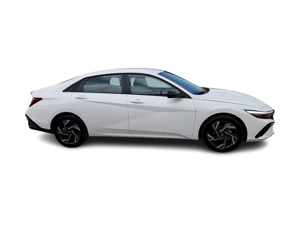 Thumbnail: 2025 Hyundai Elantra - 21