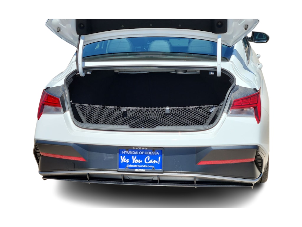 Thumbnail: 2025 Hyundai Elantra - 17