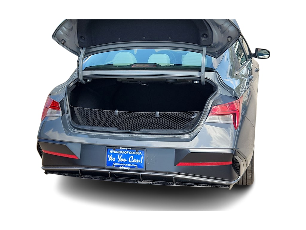 Thumbnail: 2025 Hyundai Elantra - 17