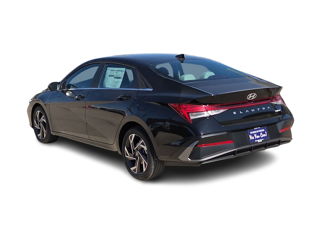Thumbnail: 2026 Hyundai Elantra - 4