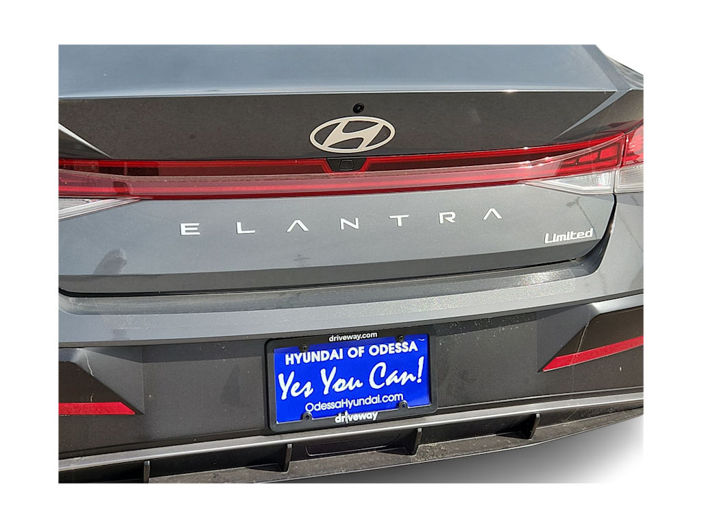 Thumbnail: 2025 Hyundai Elantra - 22