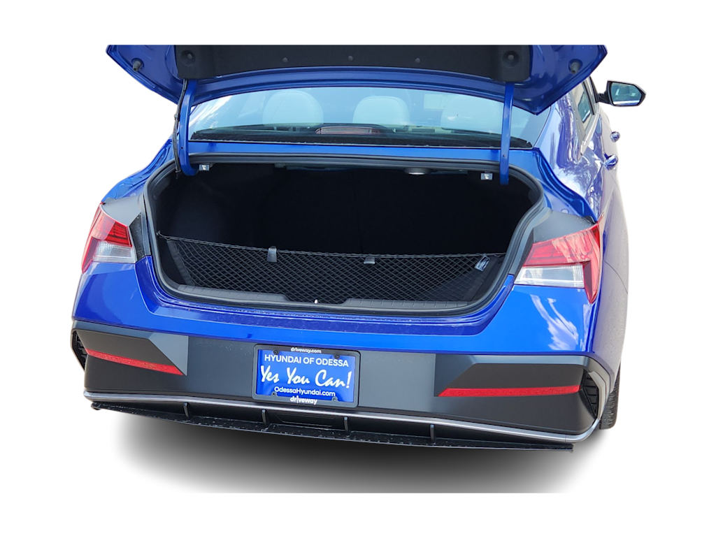 Thumbnail: 2025 Hyundai Elantra - 17
