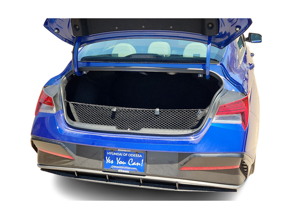 Thumbnail: 2025 Hyundai Elantra - 17
