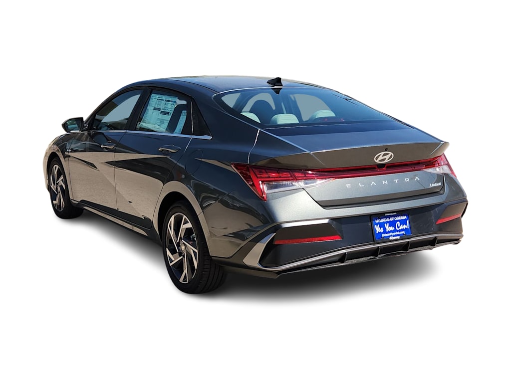 Thumbnail: 2025 Hyundai Elantra - 4