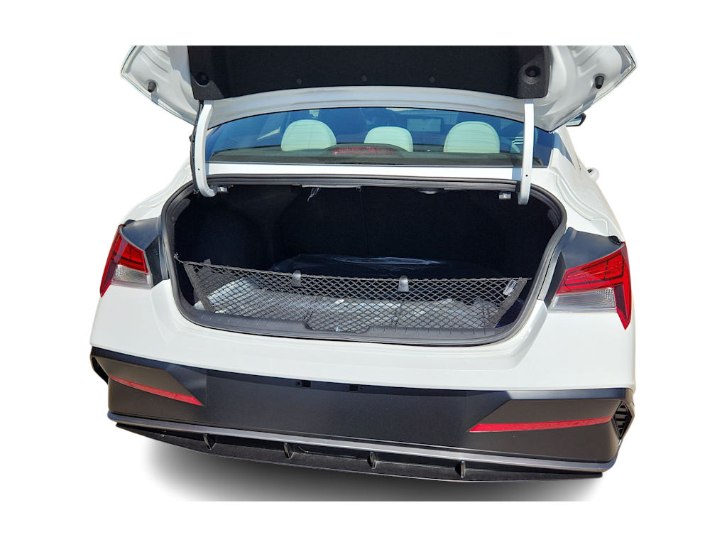 Thumbnail: 2025 Hyundai Elantra - 17