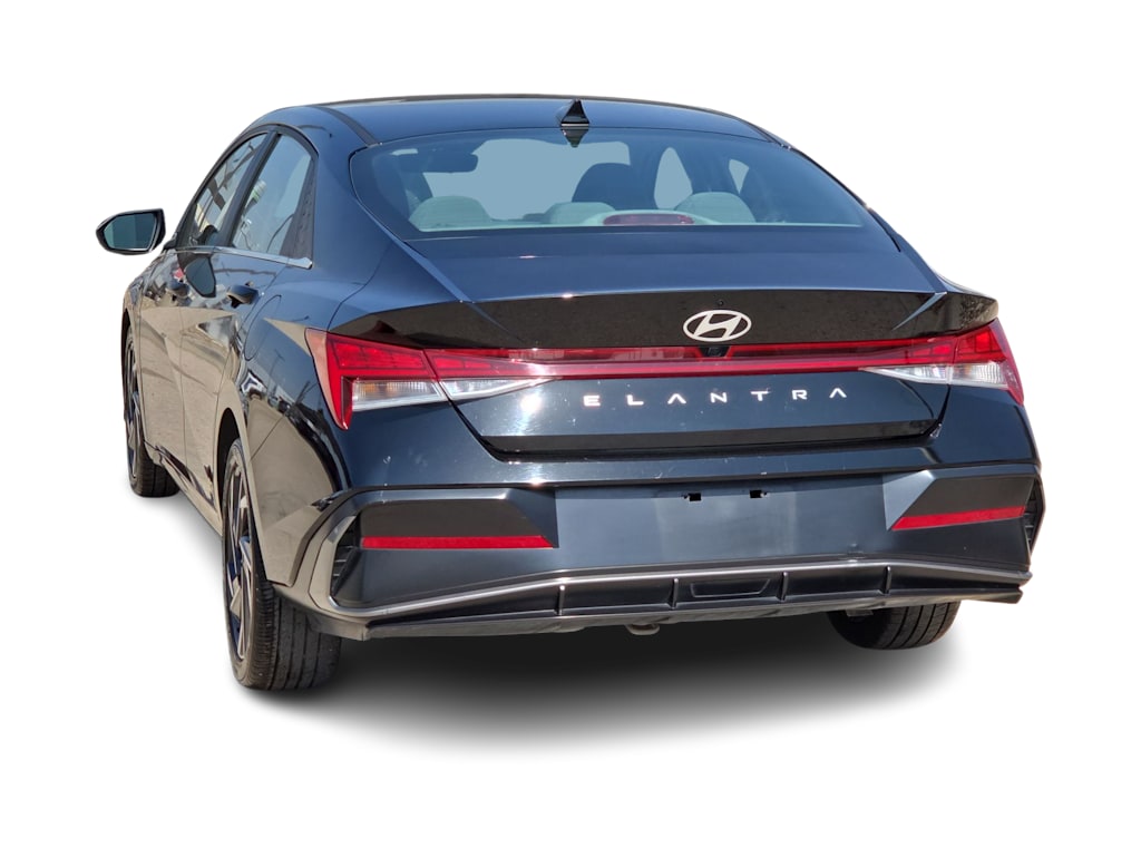Thumbnail: 2025 Hyundai Elantra - 18