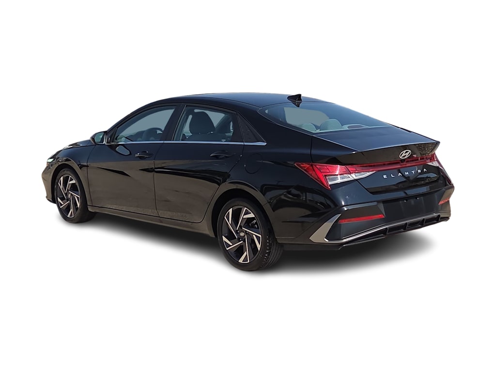 Thumbnail: 2025 Hyundai Elantra - 4