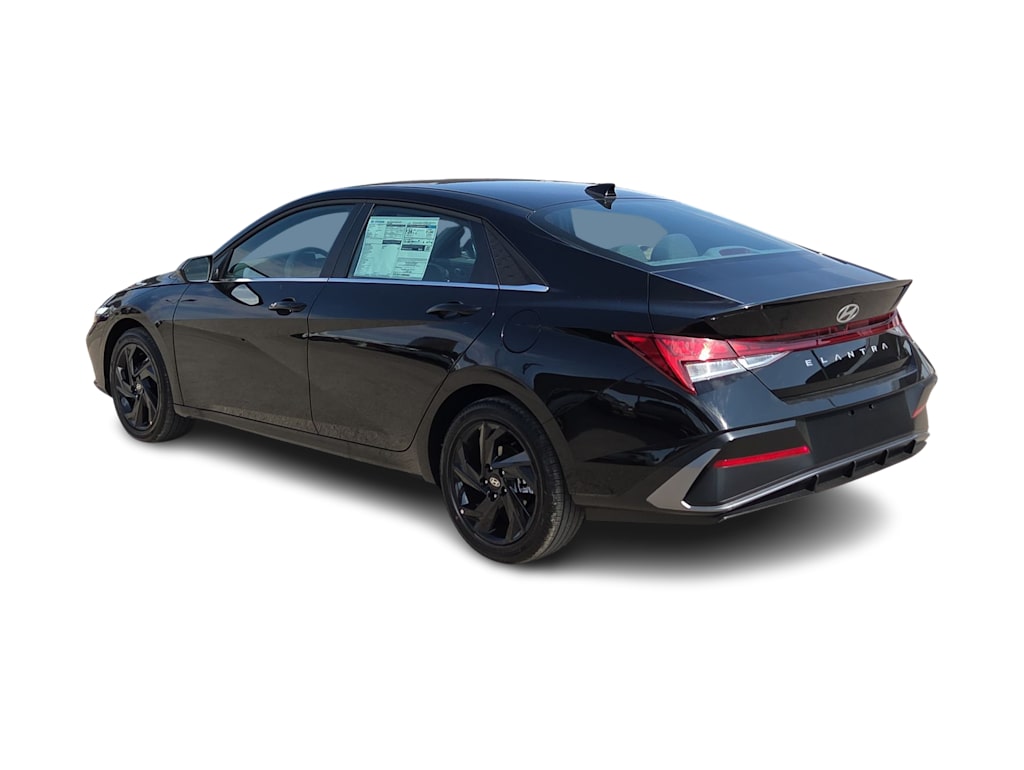 Thumbnail: 2026 Hyundai Elantra - 4
