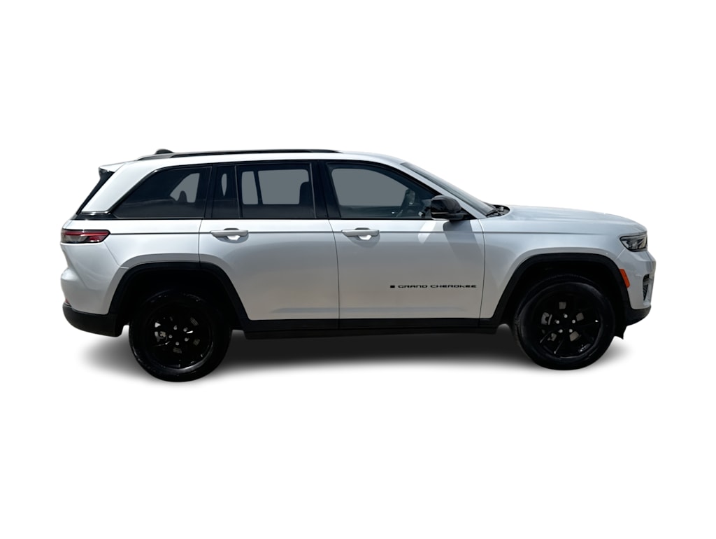 Thumbnail: 2024 Jeep Grand Cherokee - 21