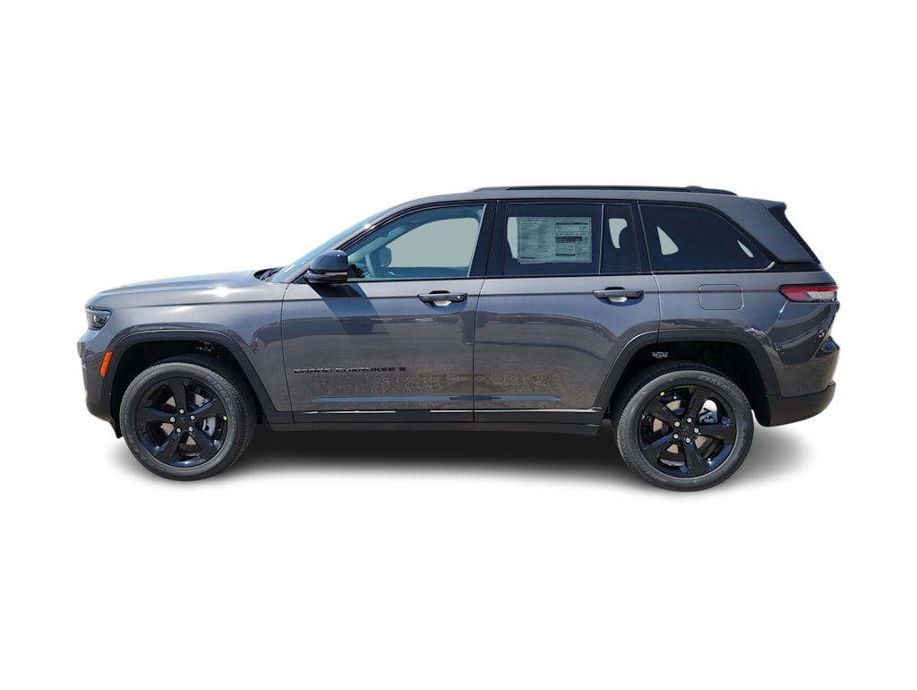 Thumbnail: 2025 Jeep Grand Cherokee - 3