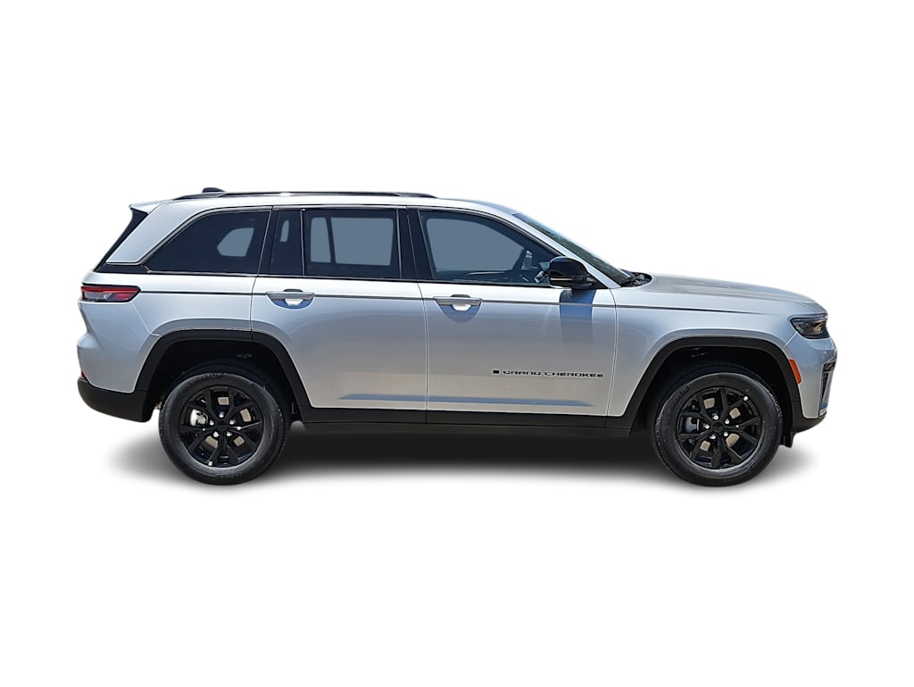Thumbnail: 2026 Jeep Grand Cherokee - 23