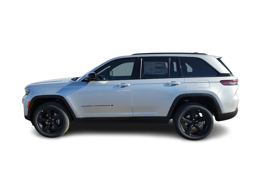 Thumbnail: 2024 Jeep Grand Cherokee - 3
