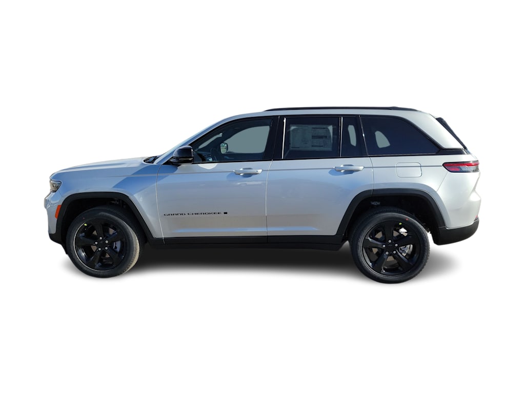 Thumbnail: 2024 Jeep Grand Cherokee - 3