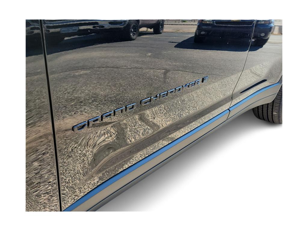 Thumbnail: 2025 Jeep Grand Cherokee L - 17