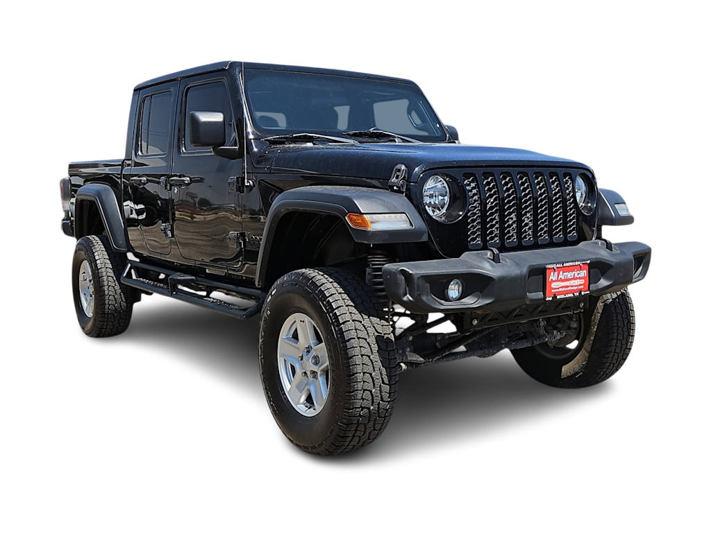 Thumbnail: 2020 Jeep Gladiator - 17